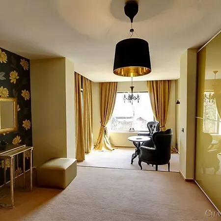 Chambers'n Charm Boutique 4* Brașov
